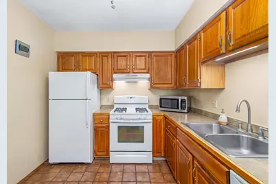 464 Bank #9, Fall River, MA 02720 - Photo 6
