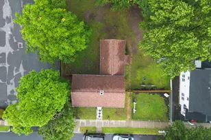 19 Suffolk St, Springfield, MA 01109 - Photo 22