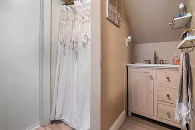 19 Suffolk St, Springfield, MA 01109 - Photo 18