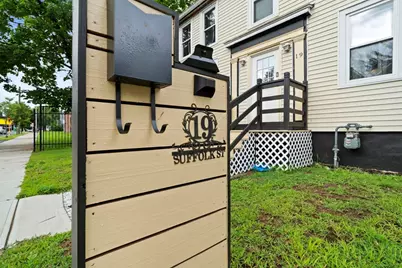 19 Suffolk St, Springfield, MA 01109 - Photo 26