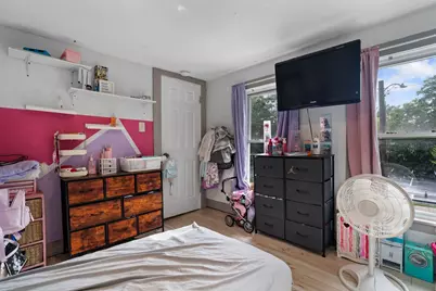 19 Suffolk St, Springfield, MA 01109 - Photo 20