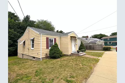 21 Stanwood St, Lynn, MA 01904 - Photo 2