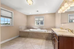 261 Oak St, Methuen, MA 01844 - Photo 24
