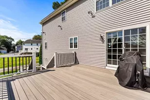 261 Oak St, Methuen, MA 01844 - Photo 4