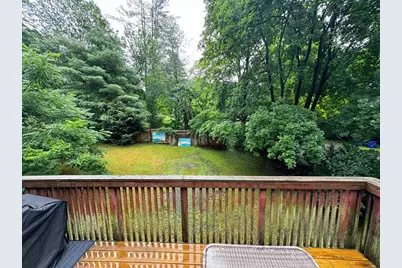 138 Sunset Ave, Amherst, MA 01002 - Photo 4
