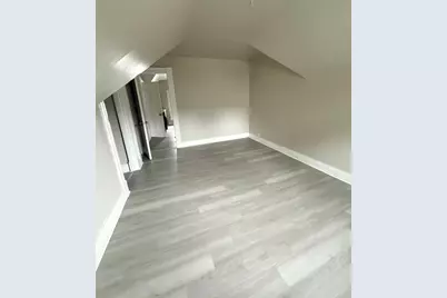 68 Waverly St #3, Springfield, MA 01107 - Photo 4