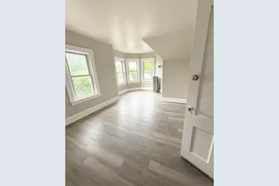 68 Waverly St #3, Springfield, MA 01107 - Photo 1