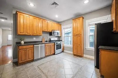 34-36 Howe St #3, Boston, MA 02125 - Photo 4