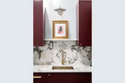 7 Crombie St #10, Salem, MA 01970 - Photo 6