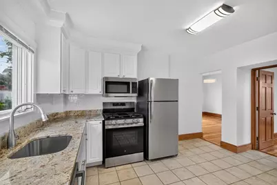 34 Bay View St, Quincy, MA 02169 - Photo 8