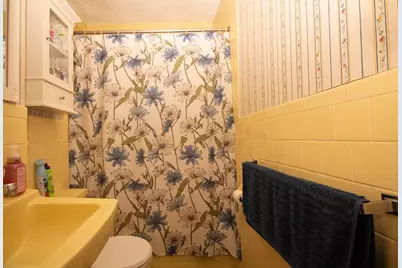 18 Steele St, Worcester, MA 01607 - Photo 40