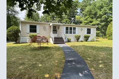 7-9 South Meadow Village #7, Carver, MA 02330 - Photo 1