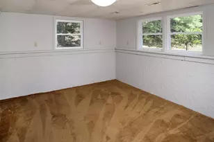 133 Pleasant St, Plympton, MA 02367 - Photo 20