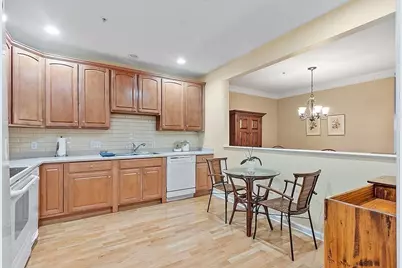 170 Haverhill Street #136, Andover, MA 01810 - Photo 4