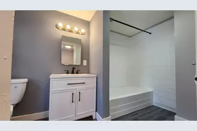 119-121 North Main #119, Andover, MA 01810 - Photo 12
