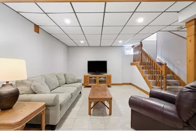 74 Maplewood Rd, Lynn, MA 01904 - Photo 22