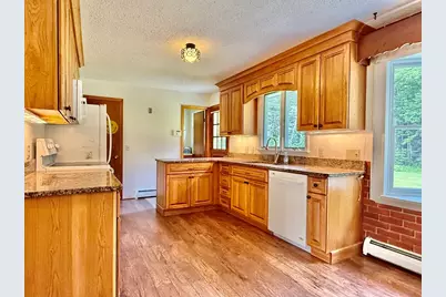 30 E Buckland Rd, Buckland, MA 01370 - Photo 10