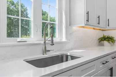 115 Colts Way, Attleboro, MA 02703 - Photo 8