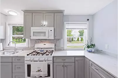 196 N Main St, Leominster, MA 01453 - Photo 14