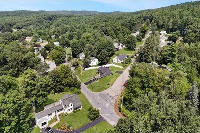 35 Richardson Rd, Fitchburg, MA 01420 - Photo 10