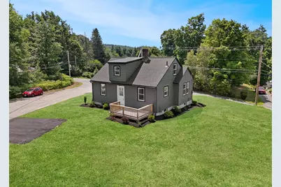 35 Richardson Rd, Fitchburg, MA 01420 - Photo 6