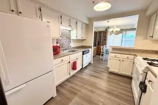 272 Greenbrook Dr, Stoughton, MA 02072 - Photo 12