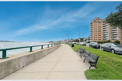 295 Lynn Shore Dr #104, Lynn, MA 01902 - Photo 6
