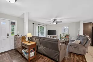 79 Pembroke Ave, Acushnet, MA 02743 - Photo 12