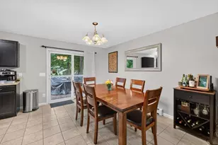 79 Pembroke Ave, Acushnet, MA 02743 - Photo 6