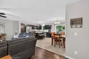 79 Pembroke Ave, Acushnet, MA 02743 - Photo 14