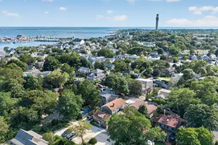 21 Brewster St, Provincetown, MA 02657 - Photo 2