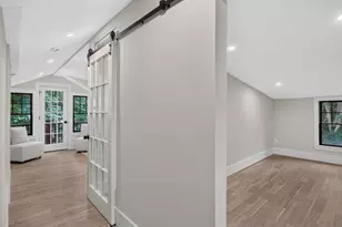 21 Brewster St, Provincetown, MA 02657 - Photo 24