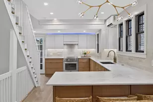 21 Brewster St, Provincetown, MA 02657 - Photo 14