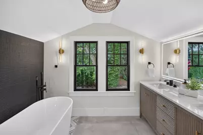 21 Brewster Street, Provincetown, MA 02657 - Photo 22