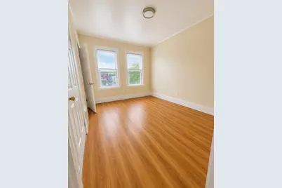 107 Jefferson St #3, Lynn, MA 01902 - Photo 2