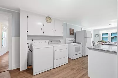 211 Main St, Wilbraham, MA 01095 - Photo 8