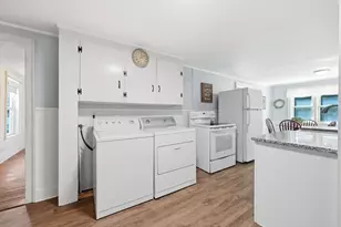 211 Main St, Wilbraham, MA 01095 - Photo 8