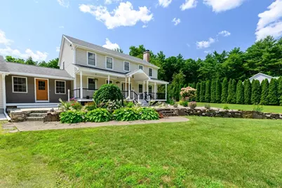 434 Batchelor St, Granby, MA 01033 - Photo 2