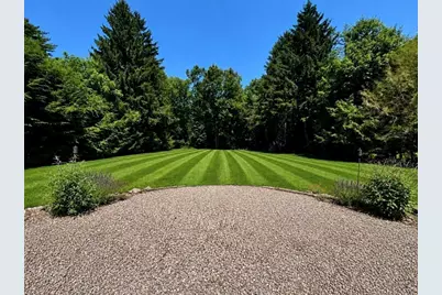 103 Manchonis Rd, Wilbraham, MA 01095 - Photo 4