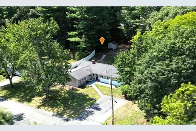 22 Corrine Dr, Framingham, MA 01701 - Photo 2