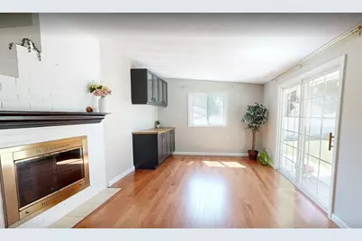 22 Corrine Dr, Framingham, MA 01701 - Photo 4