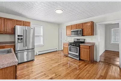 13 Woodland St, Lawrence, MA 01841 - Photo 4