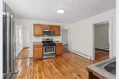 13 Woodland St, Lawrence, MA 01841 - Photo 2