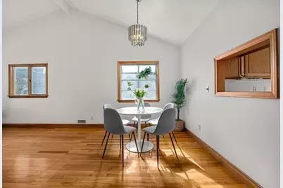 32 Brayton Rd, Boston, MA 02135 - Photo 12