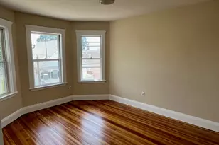 31 Barry St, Boston, MA 02125 - Photo 10