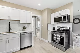 50-52 Sycamore St, Springfield, MA 01109 - Photo 1