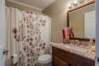 360 Perron Ave, Somerset, MA 02726 - Photo 16