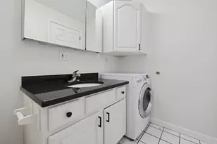 1 Davenport St, Cambridge, MA 02140 - Photo 10