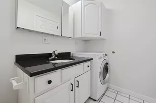 1 Davenport St, Cambridge, MA 02140 - Photo 10