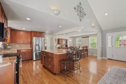 7 Caroline Dr, Milford, MA 01757 - Photo 10